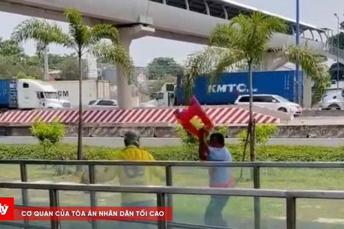 Bảo vệ Metro đánh nhau với tài xế công nghệ