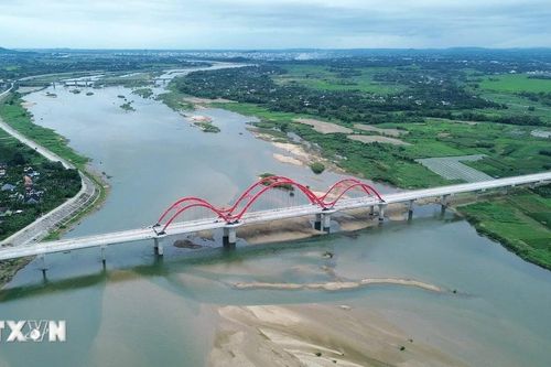 Cầu vòm thép đầu tiên qua sông Trà Khúc chuẩn bị đưa vào sử dụng