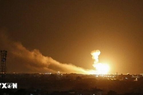 Israel không kích 2 căn cứ quân sự ở miền Trung Syria