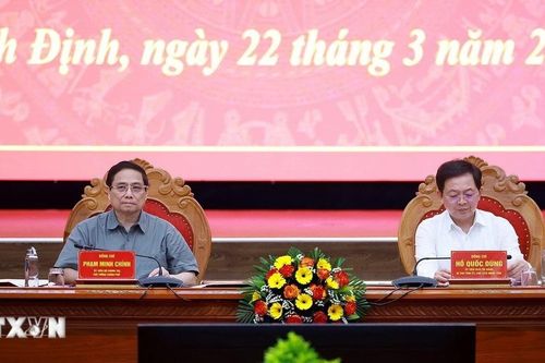 Thủ tướng Phạm Minh Chính làm việc với Ban Thường vụ Tỉnh ủy Bình Định