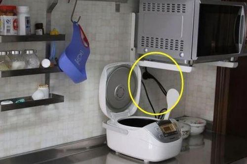 Những thiết bị 'âm thầm' ngốn điện trong nhà, bạn cần rút phích cắm ngay khi không dùng tới kẻo hóa đơn tiền điện tăng vọt