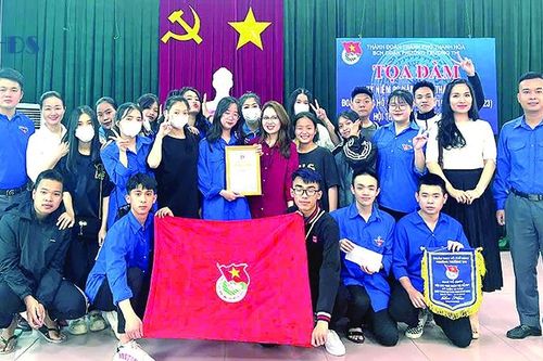 'Mệnh lệnh' từ... trái tim (Bài 2): Dưới 'mái nhà' chung