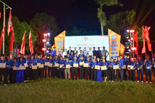 Thành đoàn Nha Trang tuyên dương 63 thanh niên tiêu biểu