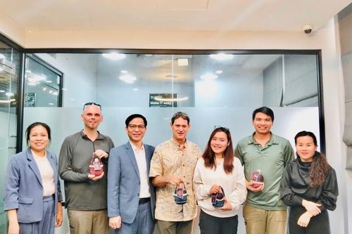 Trung tâm Xúc tiến Đầu tư, Thương mại và Du lịch tỉnh làm việc với các đối tác quốc tế về hợp tác phát triển du lịch, quảng bá hình ảnh Công viên địa chất toàn cầu UNESCO Lạng Sơn