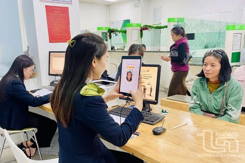 Chuyển đổi số ngành Ngân hàng: Người dân và doanh nghiệp hưởng lợi