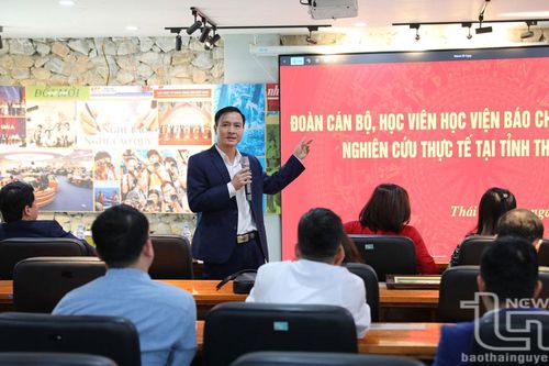 Đoàn công tác của Học viện Báo chí và Tuyên truyền nghiên cứu thực tế tại Thái Nguyên
