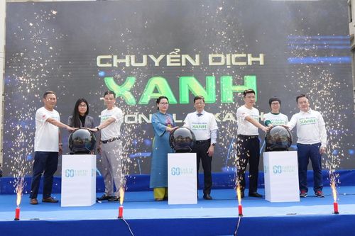 Người dân nâng cao ý thức tiết kiệm năng lượng hưởng ứng Giờ Trái đất 2025