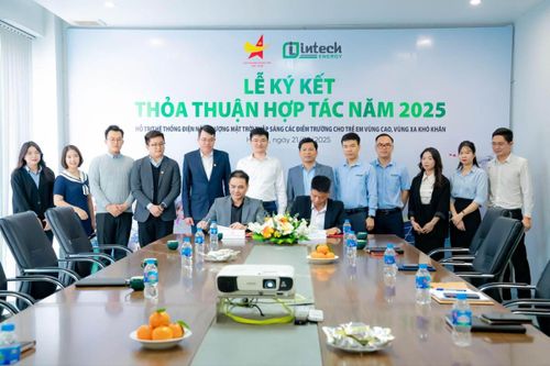 Intech Energy thắp sáng ước mơ học đường vùng cao bằng nguồn điện Xanh