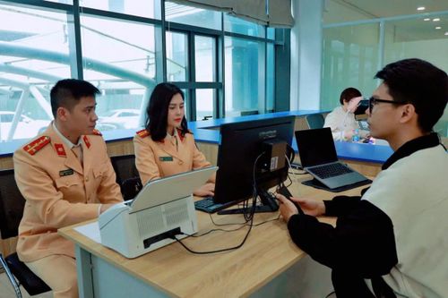 Nhanh chóng bắt nhịp các nhiệm vụ mới, tận tụy phục vụ nhân dân