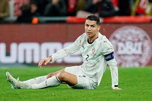 Ronaldo: 'Hãy xem ai là đội bóng xuất sắc nhất'