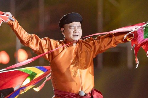 Khoảnh khắc bùng nổ sân khấu concert Anh trai vượt ngàn chông gai