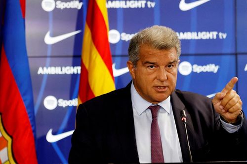 Barca thua lỗ mọi mặt