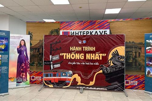 Sinh viên Việt Nam tại Nga tích cực quảng bá văn hóa dân tộc