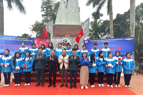 Tự hào được kết nạp Đoàn tại trận địa tên lửa