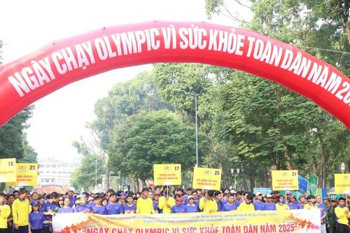 Sôi nổi Ngày chạy Olympic vì sức khỏe toàn dân tại TPHCM