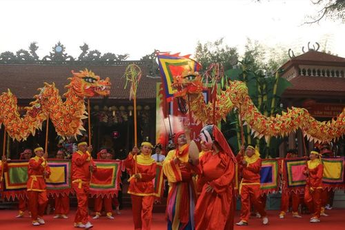 Rực rỡ sắc màu văn hóa trong Lễ hội Thành Bản Phủ