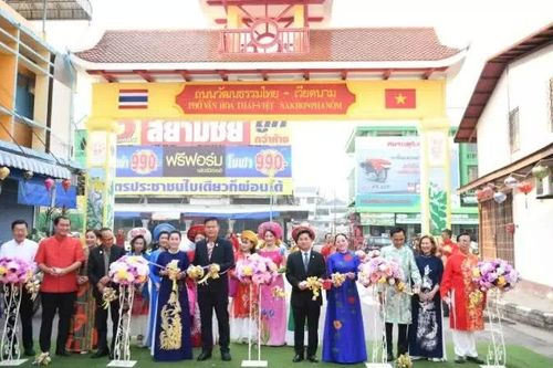 Khai trương Phố ẩm thực văn hóa Thái Lan-Việt Nam tại Nakhon Phanom