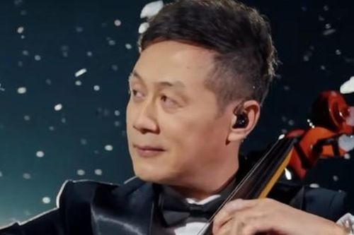 Bất ngờ từ MC Anh Tuấn