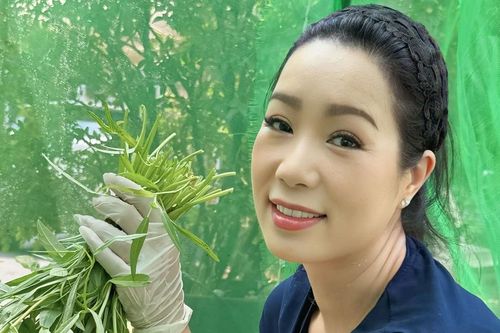 Vì sao NSND Trịnh Kim Chi giàu có vẫn tự tay cuốc đất trồng rau?