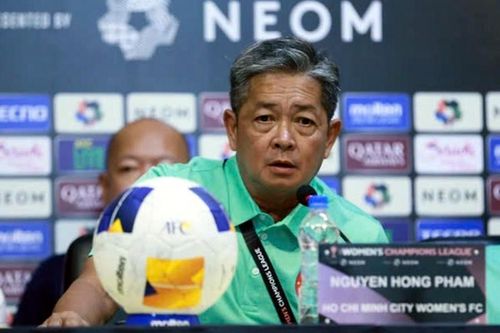 Nữ TP.HCM ngược dòng kinh điển, HLV Hồng Phẩm nói gì