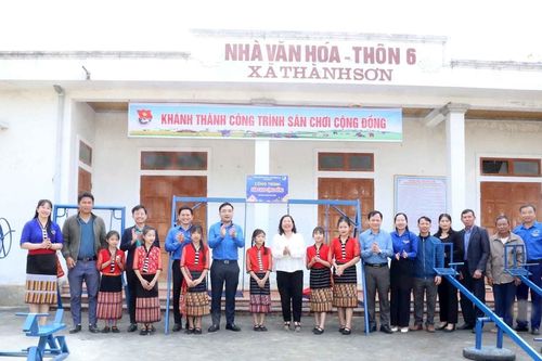 Hơn 2,3 tỷ đồng triển khai các phần việc trong ngày cao điểm tình nguyện xây dựng nông thôn mới tại Nghệ An