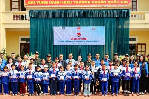 Tuổi trẻ Nghệ An triển khai nhiều hoạt động ý nghĩa tại huyện miền núi Quế Phong