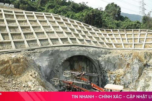 Cận cảnh thi công hầm Đèo Ngang nối Hà Tĩnh với Quảng Bình