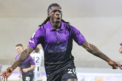 Arsenal từ bỏ Isak, chuyển hướng sang tiền đạo người Ý