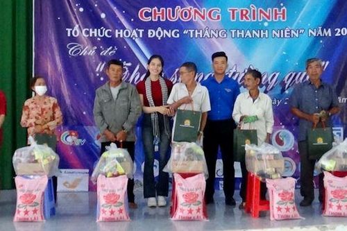 Đoàn cơ sở Sở Văn hóa - Thể thao và Du lịch tổ chức Tháng Thanh niên tại huyện Tri Tôn