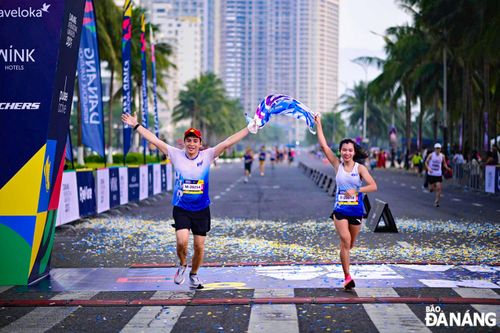 Khoảnh khắc đẹp tại giải marathon quốc tế Đà Nẵng 2025
