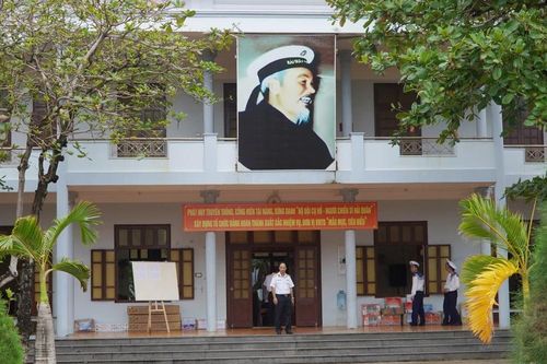 Bác Hồ trong trái tim quân dân Trường Sa