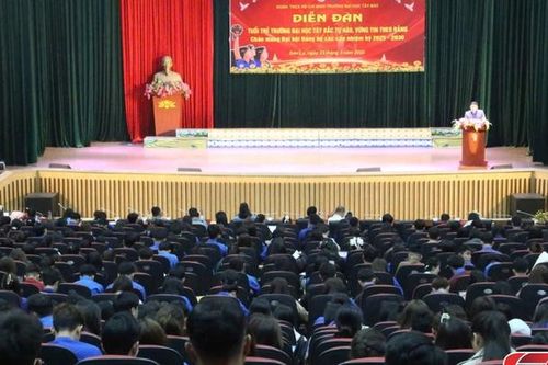 Diễn đàn 'Tuổi trẻ Trường Đại học Tây Bắc tự hào, vững tin theo Đảng'