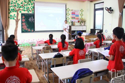 'Góc khuất' dạy thêm học sinh tiểu học