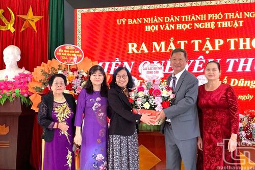 Ra mắt tập thơ 'Miền quê yêu thương'