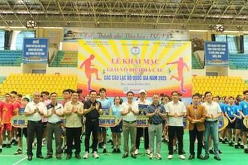 Đá cầu Huế 'làm nóng' trước thềm giải vô địch Quốc gia