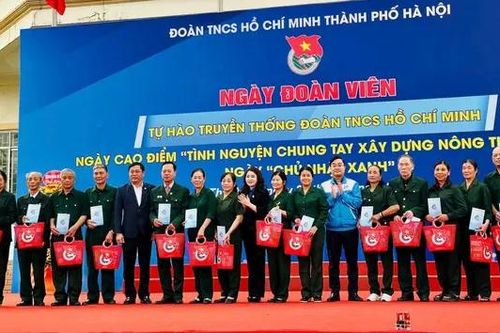 Thành đoàn Hà Nội khởi động ngày Chủ nhật xanh