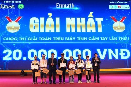 Trao giải cuộc thi 'Giải toán trên máy tính cầm tay' lần thứ nhất
