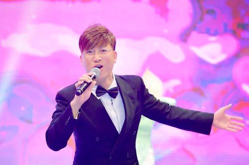 Xôn xao thông tin Sỹ Luân 'mất trí nhớ' sau 2 lần mổ não