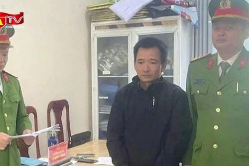 'Yêu râu xanh' hiếp dâm nhiều lần 2 bé gái bị bắt