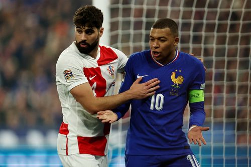 Hành động xấu xí của Mbappe