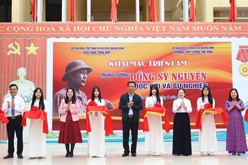 Quảng Bình khai mạc triển lãm về cuộc đời và sự nghiệp Trung tướng Đồng Sỹ Nguyên