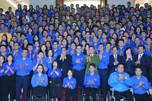 Thủ tướng Phạm Minh Chính đối thoại với thanh niên Việt Nam