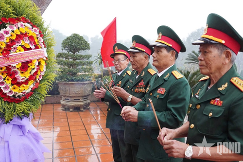 Vui sao nước mắt lại trào...!