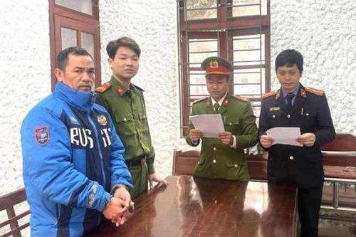 Khởi tố, bắt tạm giam 2 tài xế gây tai nạn khiến 4 người tử vong