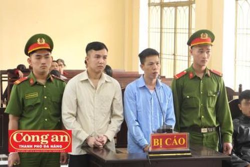 Hai thanh niên ngụy trang, mang súng nhựa đi cướp ngân hàng