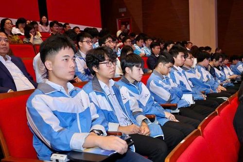187 thí sinh thi chọn đội tuyển dự thi Olympic quốc tế và khu vực 2025