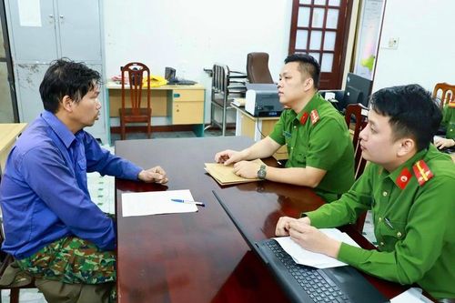 Bắt đối tượng đi ô tô trộm dây cáp viễn thông ở Tuyên Quang