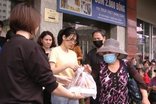 Nghĩa tình suất cơm 2.000 đồng