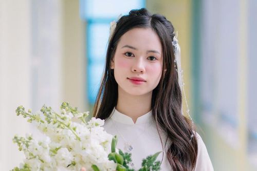 Nữ sinh Thái Bình sợ học Văn và bước 'thăng hoa' giành giải Nhất Quốc gia
