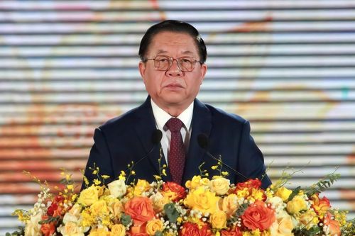 Ông Nguyễn Trọng Nghĩa phát biểu tại lễ kỷ niệm 50 năm giải phóng tỉnh Quảng Nam